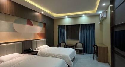 Yizhi Hotel (Yichun Mingyue Mountain Airport Branch)