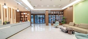 Yizhi Hotel (Yichun Mingyue Mountain Airport Branch)