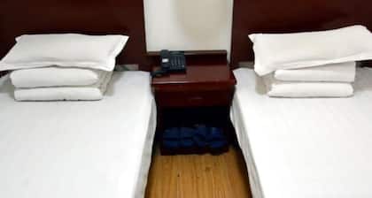 Greentree Inn Puyang Ruifengyuan Business Hotel