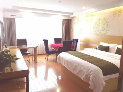 Greentree Inn Xinyang Gushi County Liaocheng Avenue