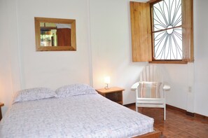2 chambres, lit de bébé portatif, accès au Wi-Fi (inclus)