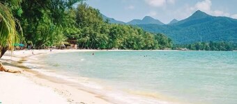 Villa BanRomYen SiamRoyalView 70mtrs to Beach