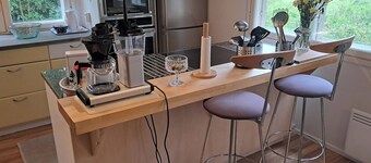 Pet Friendly Retreat  - Sleeps 8 with Sauna