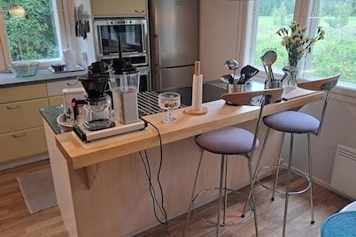 Pet Friendly Retreat - Sleeps 8 with Sauna
