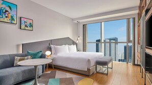 Habitat Studio King | Living area | 50-inch LED TV with cable channels, TV - Artyzen Habitat Qiantan Shanghai   (Shanghai)