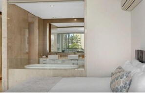 Bathroom - 208 Oaks Santai Resort – Perfect Family Apartment (Casuarina)