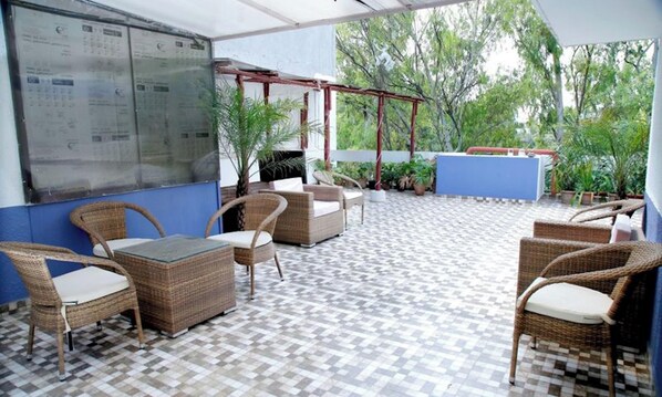 Værelse - flere soveværelser - ryger - terrasse | Terrasse/gårdhave