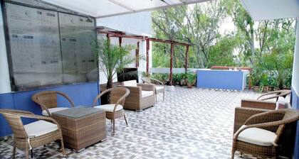 Room-nice Boutique Guest House In South