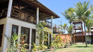 Unclassified image, 2 of 31, button - Chale 14 , Mar, Piscina, Natureza, Conforto (Camaçari)