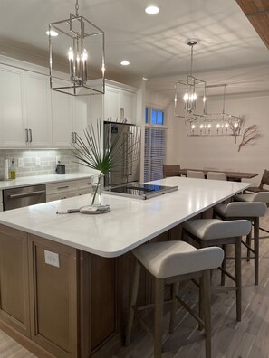 Microwave, coffee/tea maker