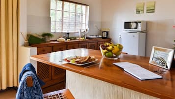 House, 1 Bedroom, Terrace, Garden View | Interior