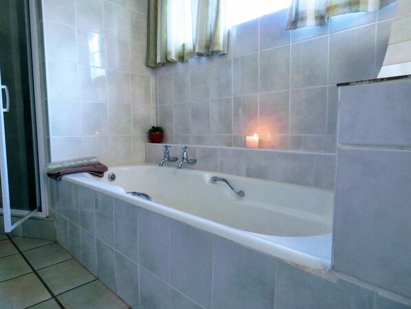 Maison, 1 chambre, terrasse, vue jardin | Salle de bain