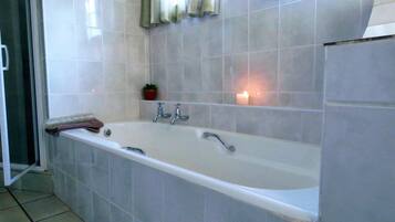House, 1 Bedroom, Terrace, Garden View | Bathroom