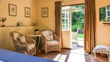 House, Terrace, Garden View | Living area