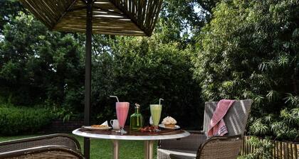 Rockfig Cottage for 2 People With Wonderful Private Terrace in Garden!