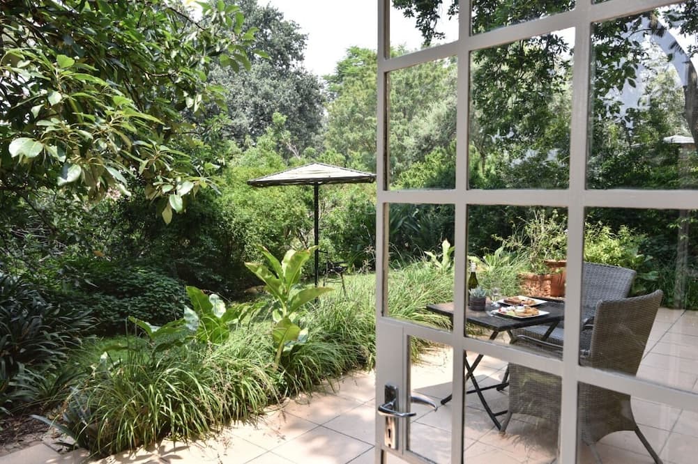 Lemon Thorn Cottage for 2 People With Wonderful Private Terrace in Garden!