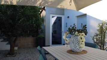 House, 1 Bedroom, Smoking, Private Pool | Outdoor dining