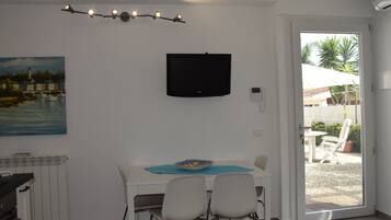 House, 1 Bedroom, Smoking, Private Pool | Interior