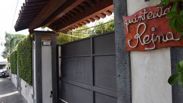 House, 1 Bedroom, Smoking, Private Pool | Property entrance
