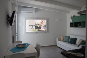 Interior - Deluxe Dependance Living Roo-deluxe Soggiorno In Dependance Con Piscina Privata (San Giovanni la Punta)