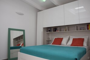 Casa, 1 habitación, para fumadores, alberca privada | 2 habitaciones, tabla de planchar con plancha y cuna de viaje 