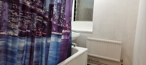 客房, 1 间卧室 | 浴室