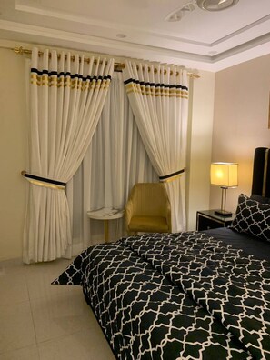 Apartment, 1 Bedroom, Smoking | 1 bedroom - "1 Bedroom Apartment, Bahria Town Lahore Diamount01" (Lahore)