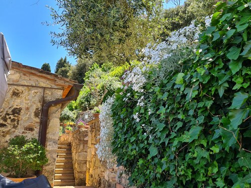 La Terrazza, Historic Tuscan Stone Residence With Garden and Terrace in Cetona