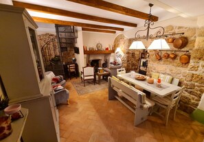 House, 3 Bedrooms, Balcony, Garden View | Interior - La Terrazza, Historic Tuscan Stone Residence With Garden and Terrace in Cetona (Cetona)