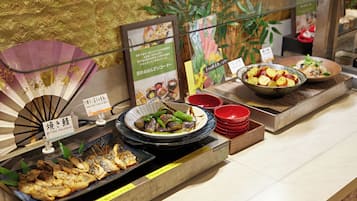 Desayuno buffet (JPY 1400 por persona)