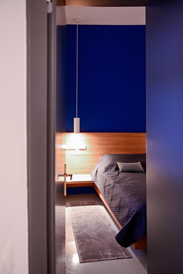 1 غرفة نوم وخزنة داخل الغرفة ومكواة/لوح كي وواي فاي مجانًا