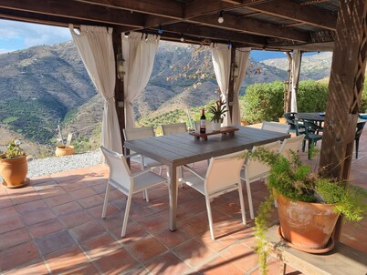 Casa Havana Beautiful Villa  4 bedroom 2 bathroom, Private Pool & BBQ 