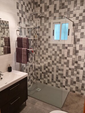 Bathtub