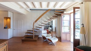 Interior - La Charmette - Six Bedroom Villa, Sleeps 12 (Veyrier-du-Lac)