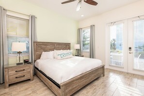 3 habitaciones, tabla de planchar con plancha, wifi y ropa de cama