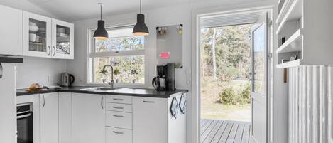 Køleskab, opvaskemaskine