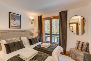 4 chambres, bureau, Wi-Fi, draps fournis