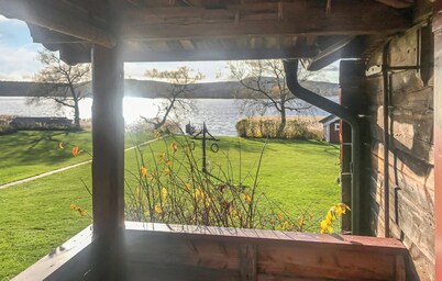 Beautiful home in Botolfsbo with sauna