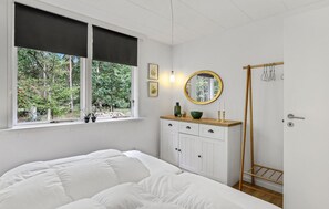 2 bedrooms, free WiFi - Beautiful home in Aakirkeby with WiFi (Aakirkeby)