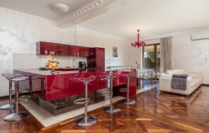 Interior - Awesome home in Veprinac with WiFi (Veprinac)