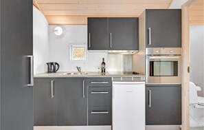 Fridge, stovetop, coffee/tea maker