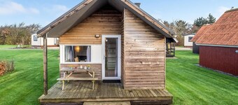 Lovely home in Ulfborg with kitchen
