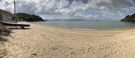 Una playa cerca