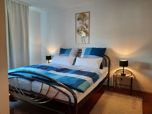 3 Schlafzimmer, Bügeleisen/Bügelbrett, kostenloses WLAN, Bettwäsche