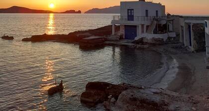 Milos By The Sea - Eco House