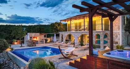 Amazing home in Stinica