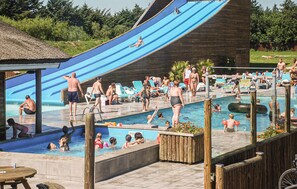 Indoor pool, pool loungers