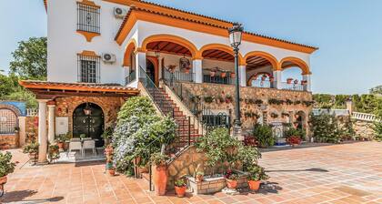 Stunning home in Aguilar de la Frontera