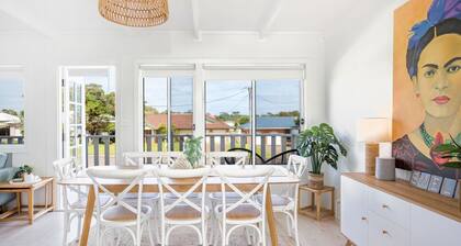 Swell - Pet Friendly - 2 Mins Walk to Beach