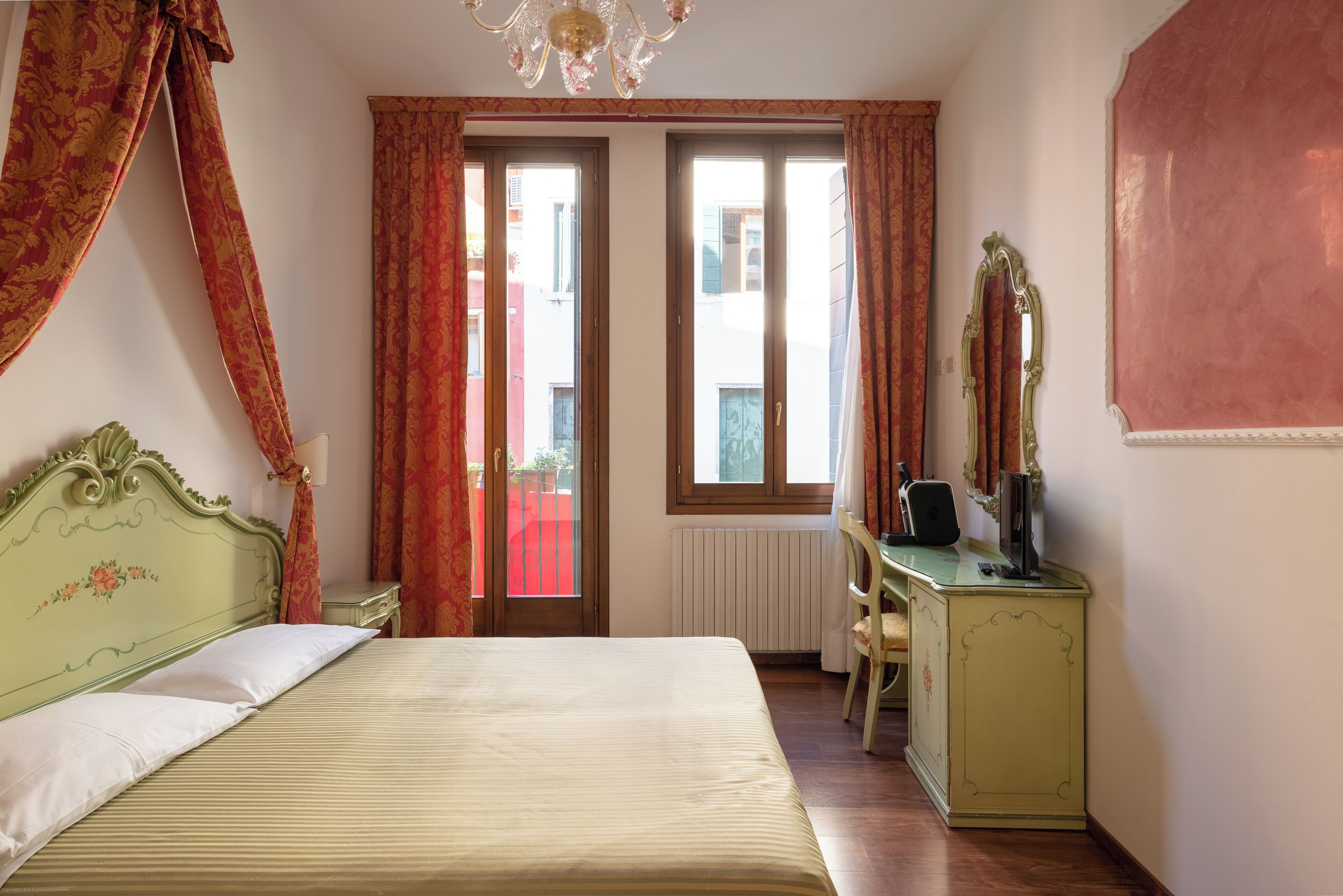 标准双人房或双床房, 运河景观 | 高档床上用品、迷你吧、特色装修、特色家居